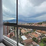 Apartamento Vistas Lindas Cerca Centro
