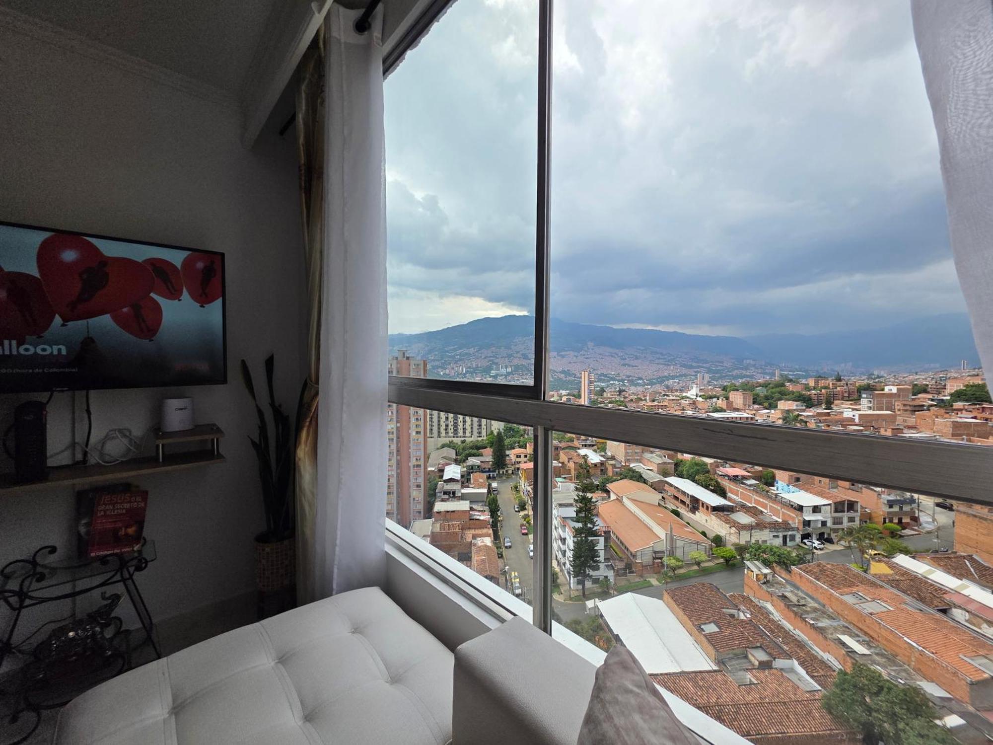 Vistas Lindas Cerca Centro Medellin